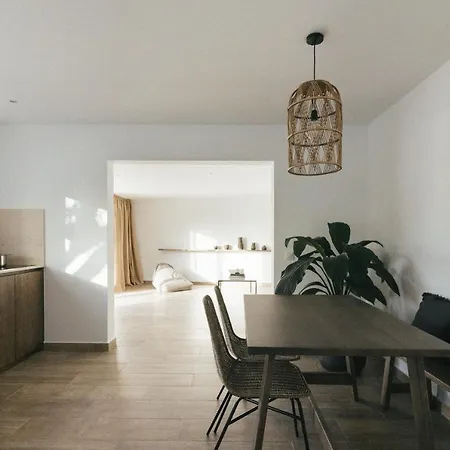 Alava Apartment