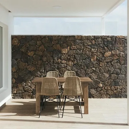 Alava Apartment *